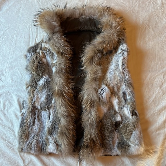 Diomi Fur Vest Rabbit/Raccoon Reversible Collared Medium - Picture 7 of 15
